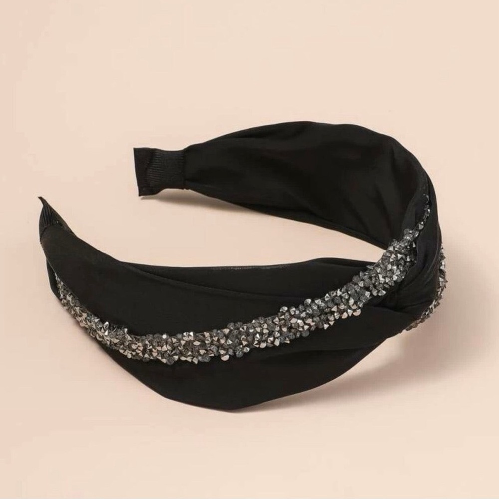 Stunning New Beaded Black and Silver Headband - Add Elegace to Any Outfit! - Picture 2 of 3